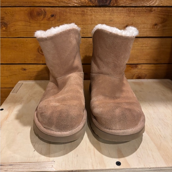 UGG Classic Mini Twist Boots with Plush Lining - Picture 2 of 11